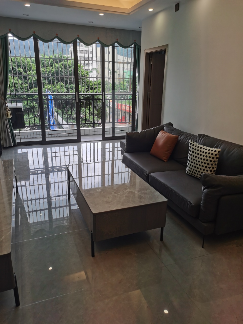 橫崗三棟統建樓《龍泉別苑》