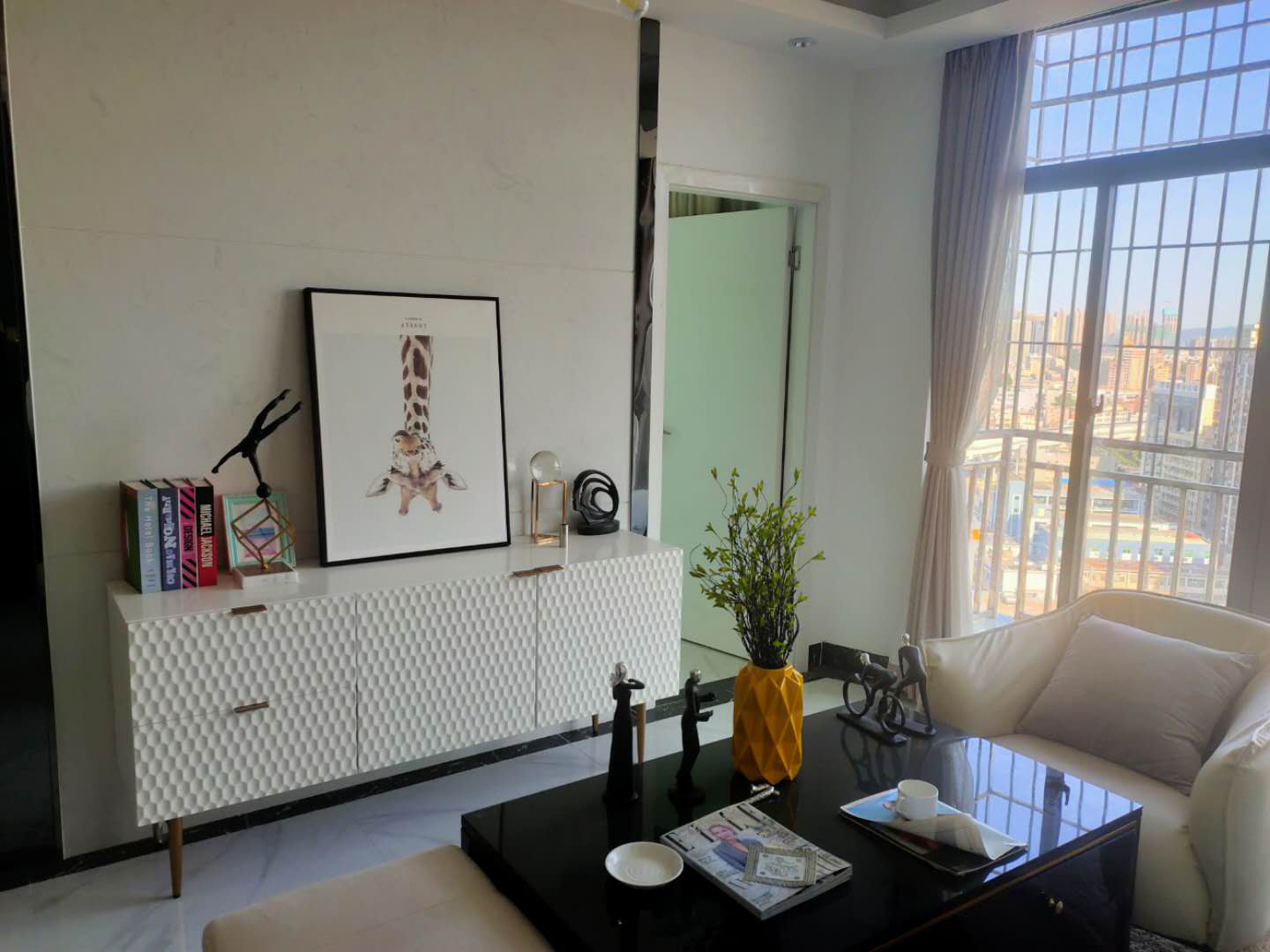 龍華4棟大型花園社區(qū)單間25平米36萬/套起