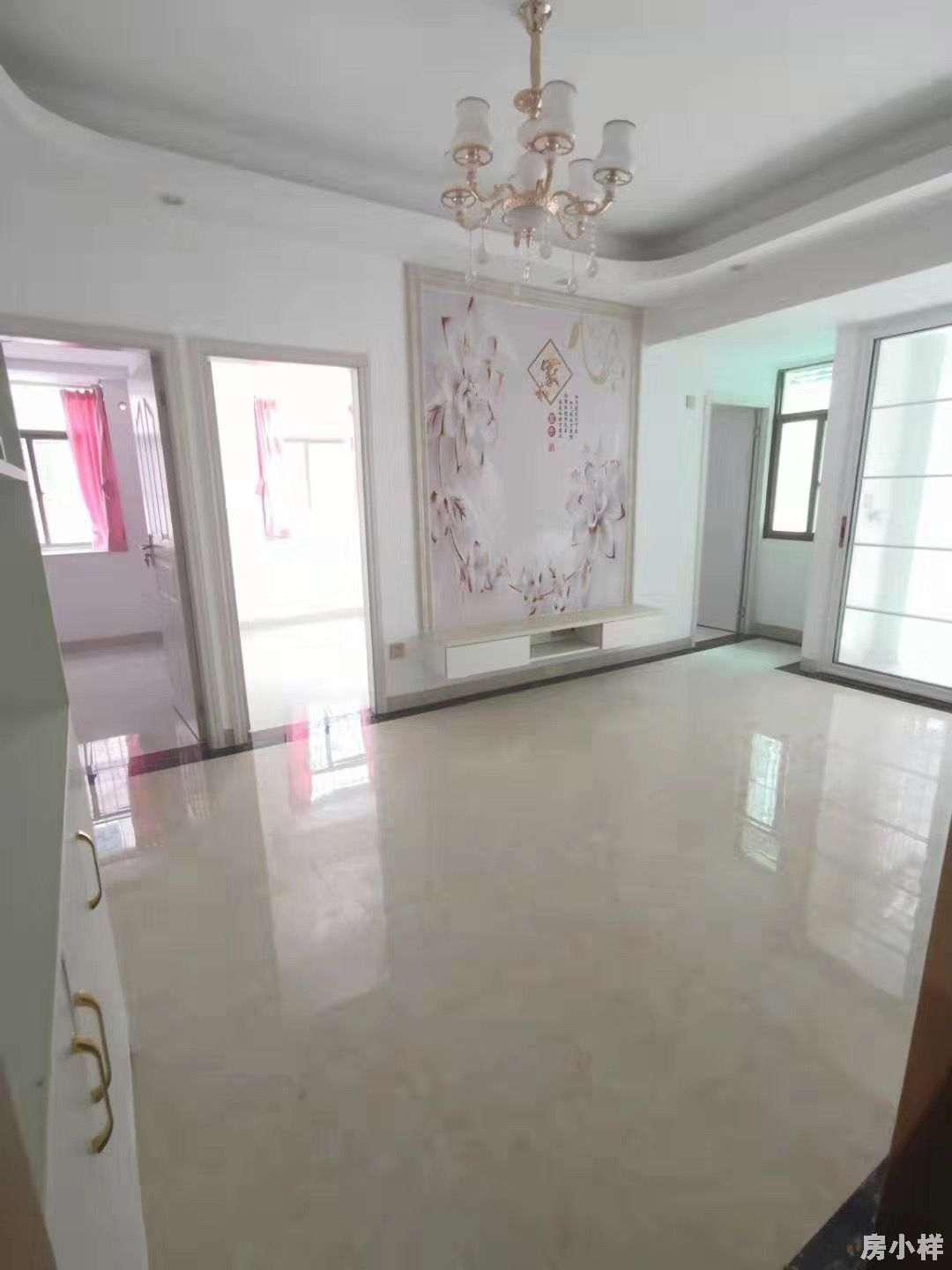 深圳龍崗區(qū)坂田五和地鐵站房子值得買(mǎi)嗎？