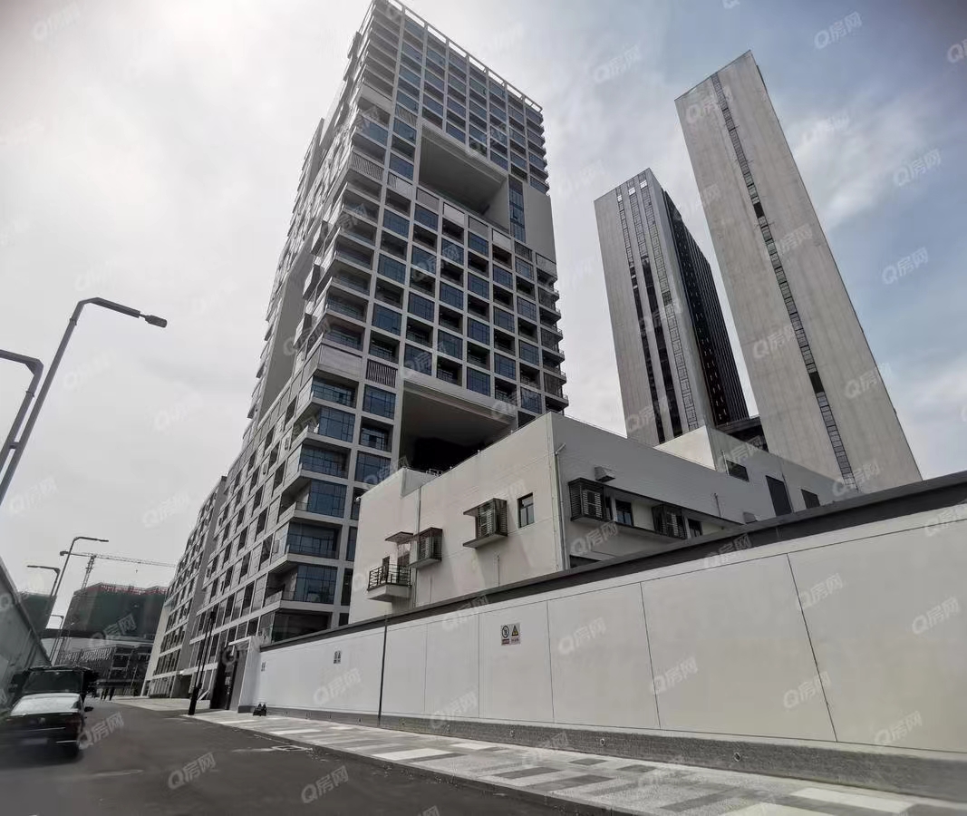 國際藝展中心設(shè)計SOHO-均價55元/平