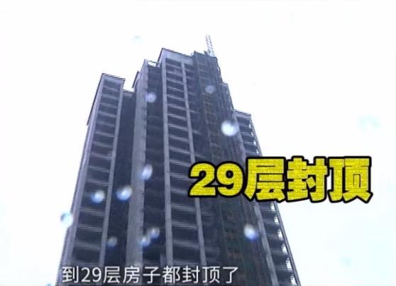 一期回遷房首層就是肉菜市場