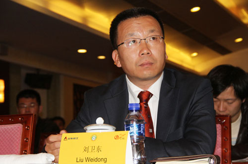 劉衛東與華特公司簽訂了前期物業服務合同