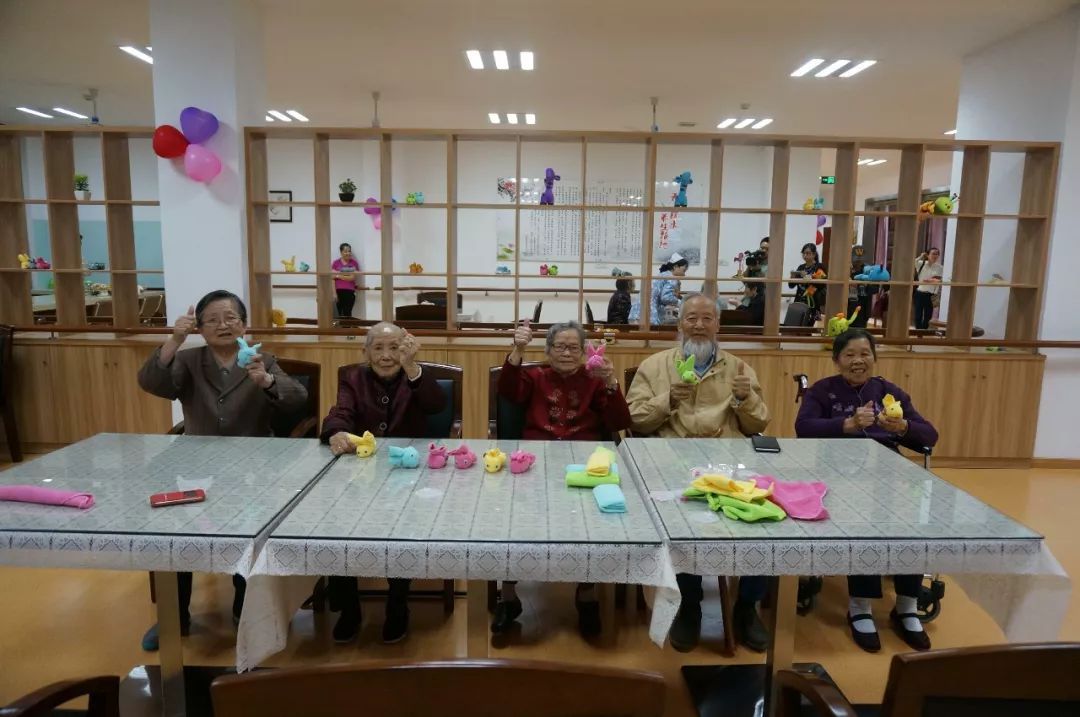 大型商業(yè)設(shè)施以及公建配套設(shè)施