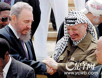 住宅區建筑高層塔式與底層住宅相結合